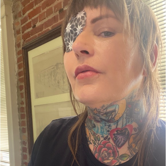 Meet your Posher, Trixie - Picture 1 of 1